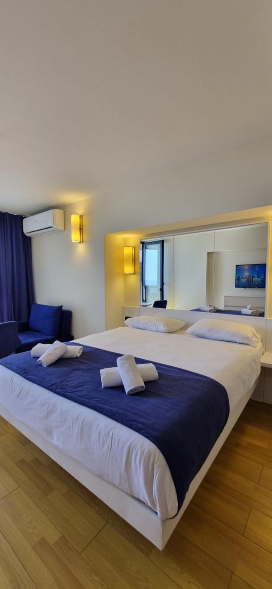 Sea View Apartments In Orbi City バトゥーミ エクステリア 写真