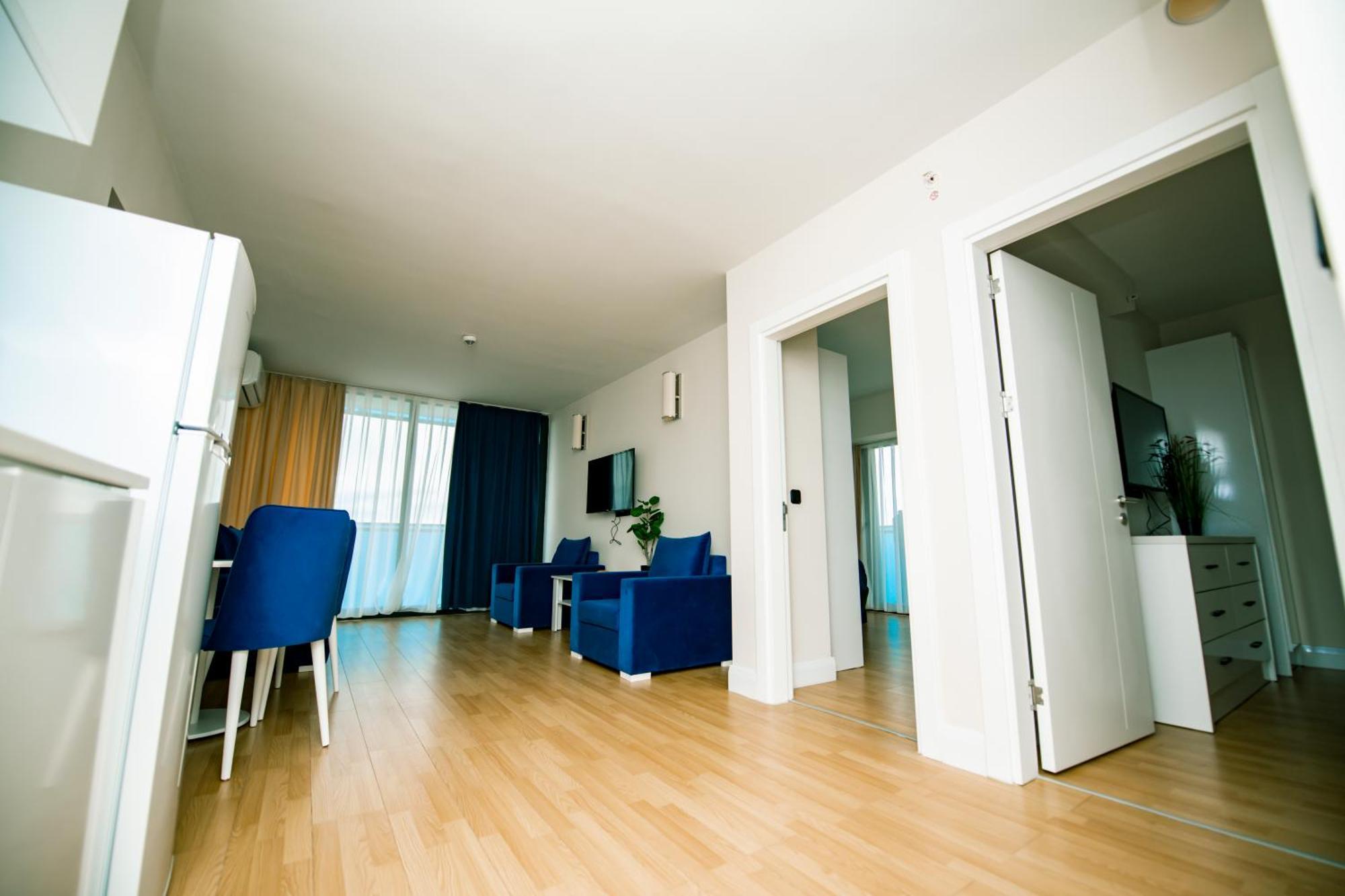 Sea View Apartments In Orbi City バトゥーミ エクステリア 写真